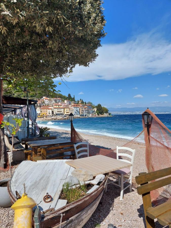 Modern And Cosy Apartment Ivana With A Beautiful Seaview Moscenicka Draga Exterior foto