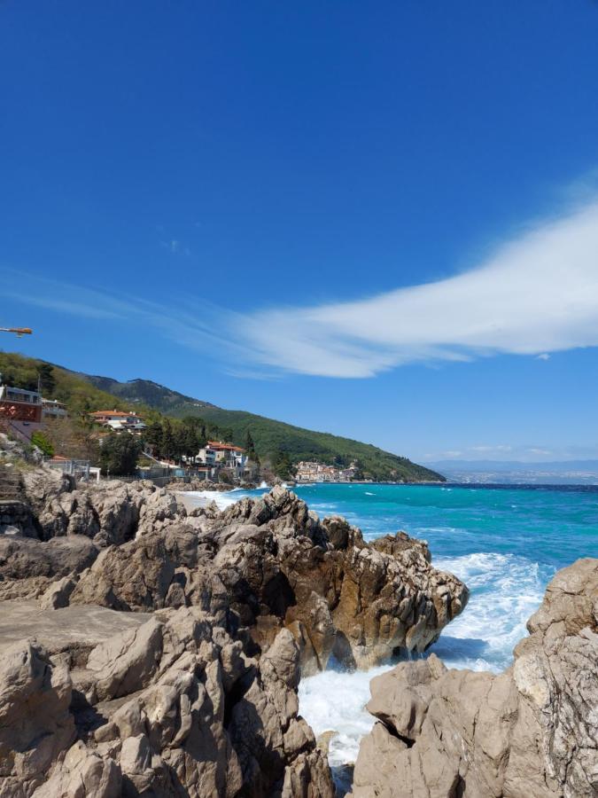Modern And Cosy Apartment Ivana With A Beautiful Seaview Moscenicka Draga Exterior foto