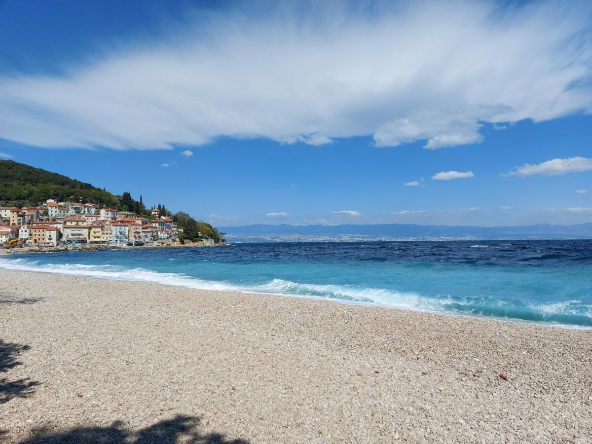 Modern And Cosy Apartment Ivana With A Beautiful Seaview Moscenicka Draga Exterior foto